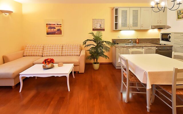 Villa Deni Civray 37029