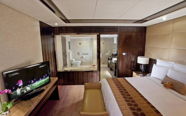 Shanghai Qilu Hotel