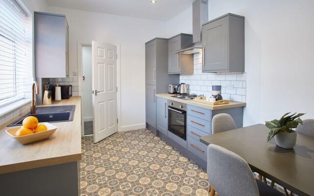 The Ruby Retreat Apartment