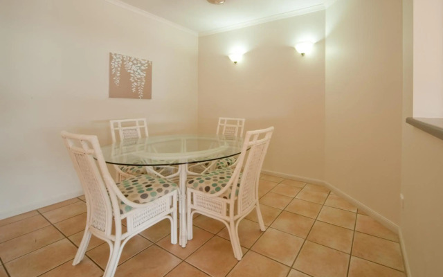 Sea Star Apartments