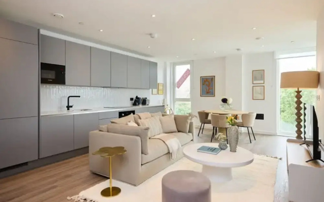 The Tottenham Scenery - Elegant 2bdr Flat With Balcony