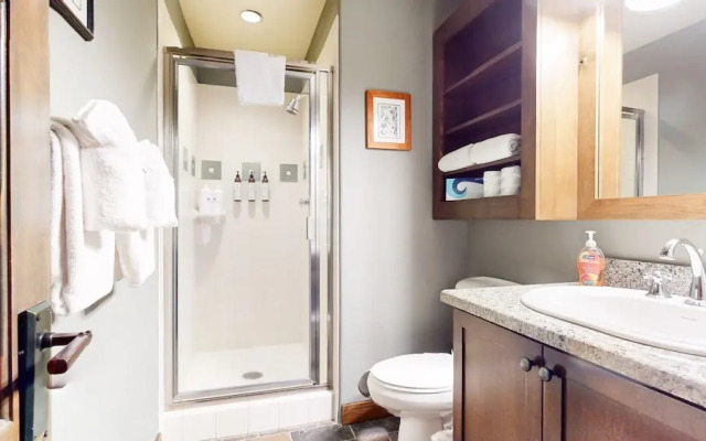 Woodwinds #1303 4 Bedroom Condo by RedAwning