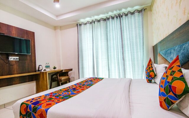 Fabhotel Lime Wood