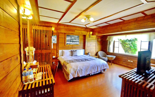 Shiyai Taoyuan B & B