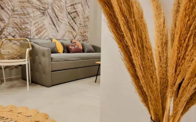 Elpis' Cozy & Luxury Apartment
