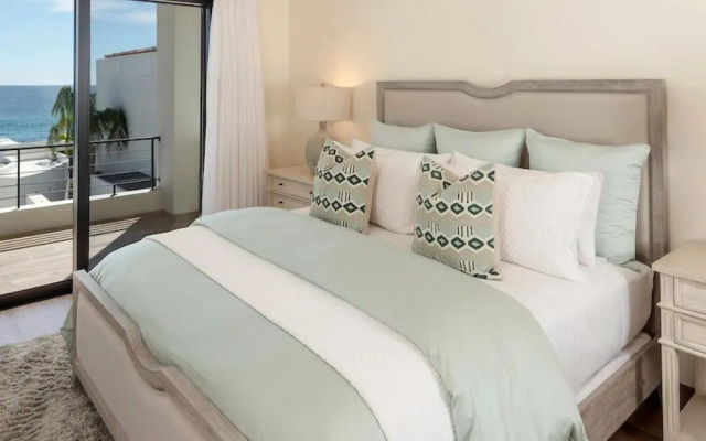 Oceanfront 3bd Penthouse Residence