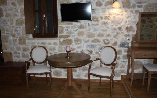 Vetilios Lithos boutique hotel