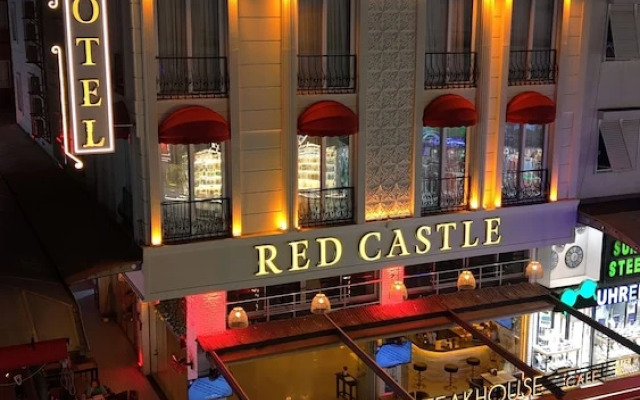 Red Castle Hotel & Pub