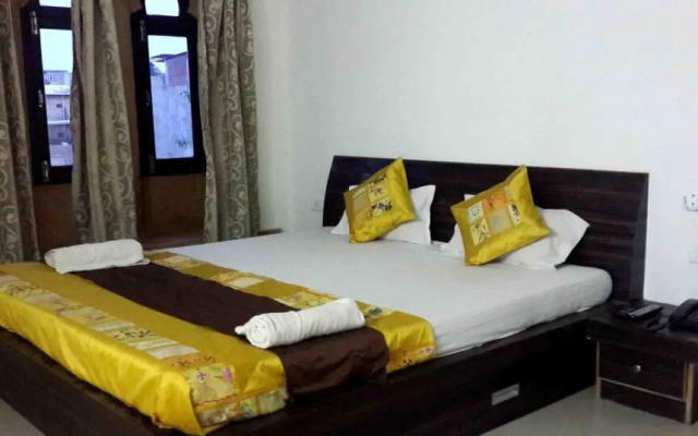 Hotel Suman Palace