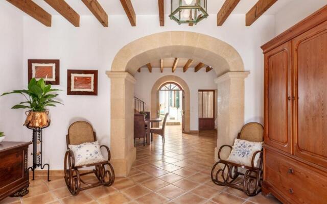 Mallorca Town House with Pool Beaches 20 mints - a11154