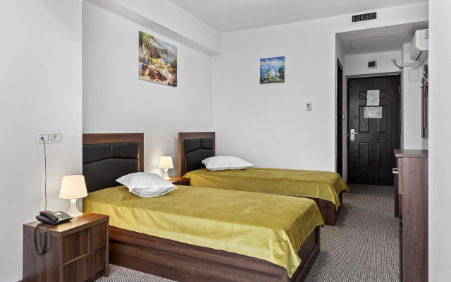 Lina Hotel