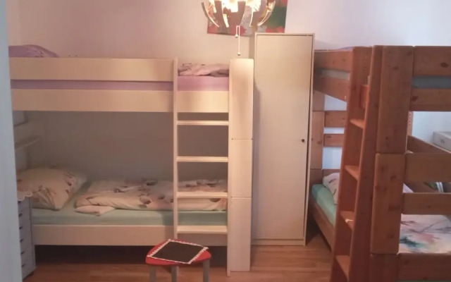 Charming 4-bedroom Apartment in Ludwigsburg With Central Heating