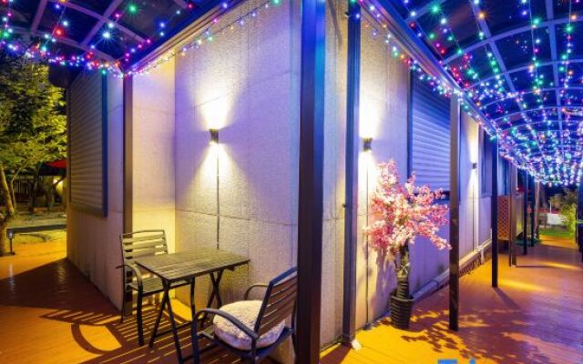 Shu Yi Shu Er B&B（Dalian Nanshan Road Shop）