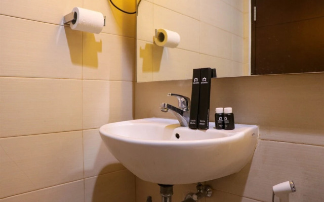 Comfort Studio At Sky Terrace Apartment