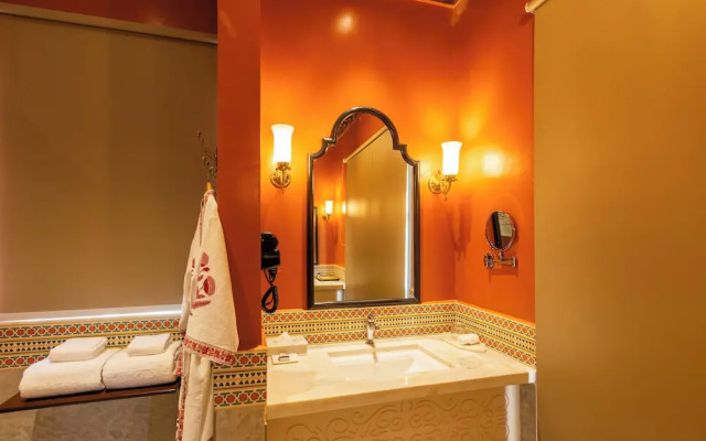 Dev Bagh Luxurious Private Suites
