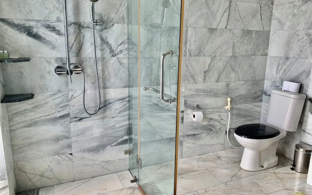 CET Resort & Rayong Padelcenter