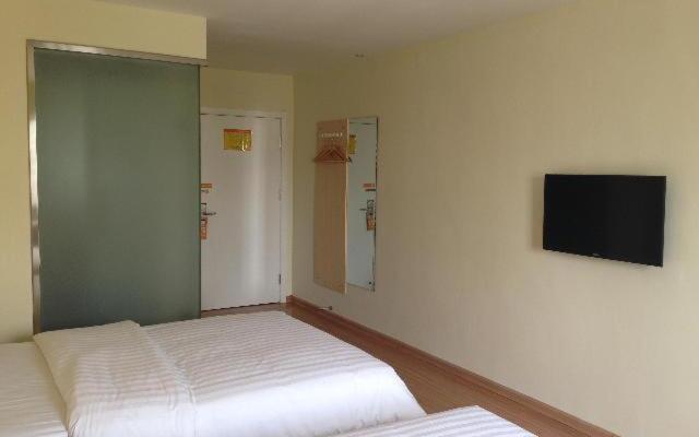 7Days Inn Ji`Nan Railway Station JingYi Road 4th