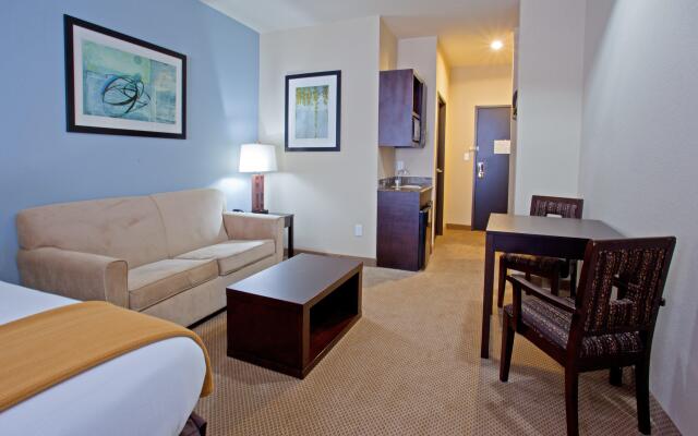 Holiday Inn Express Hotel & Suites BEAUMONT NW, an IHG Hotel