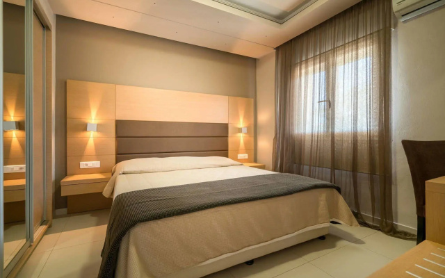Kymothoe Elite Suites