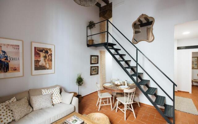 Casa Galera Historic Downtown Apartment in Seville