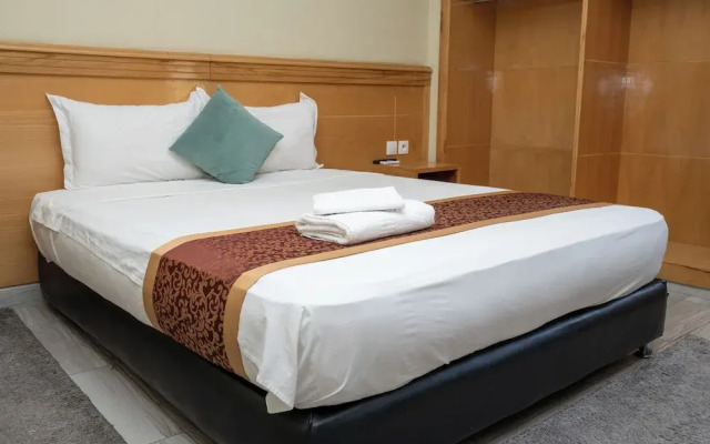 Hotel Golden Flora