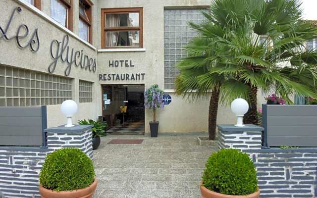Hotel les Glycines