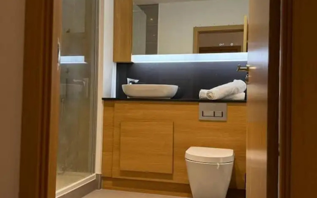Stunning 2-bed Apartment in Dartford
