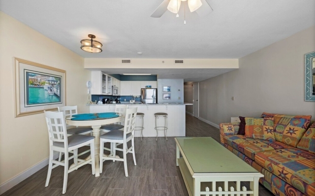 Pelican Beach 0108 1 Bedroom Condo by Pelican Beach Management