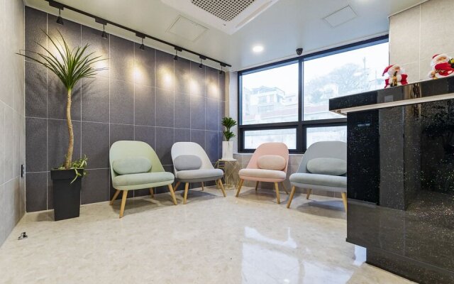 Yeosuya Hostel & Pension