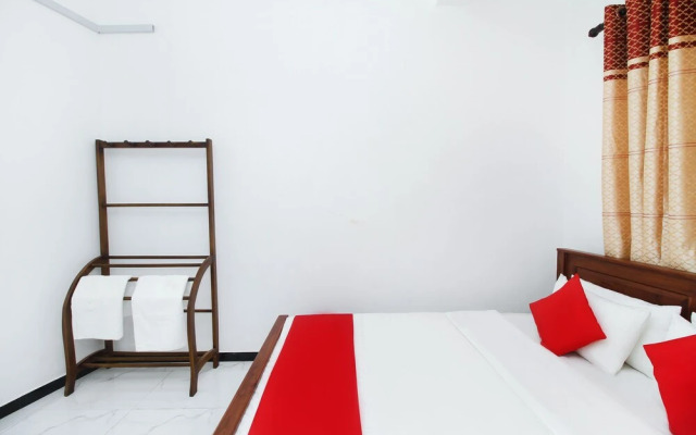 OYO 119 Lagoon Waves