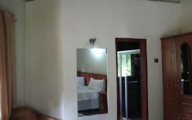 Emerald Lodge