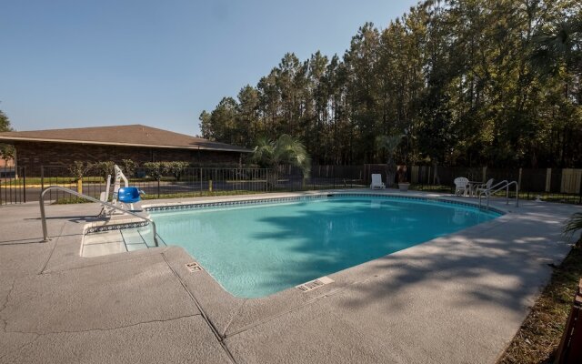 Best Western Baldwin Inn