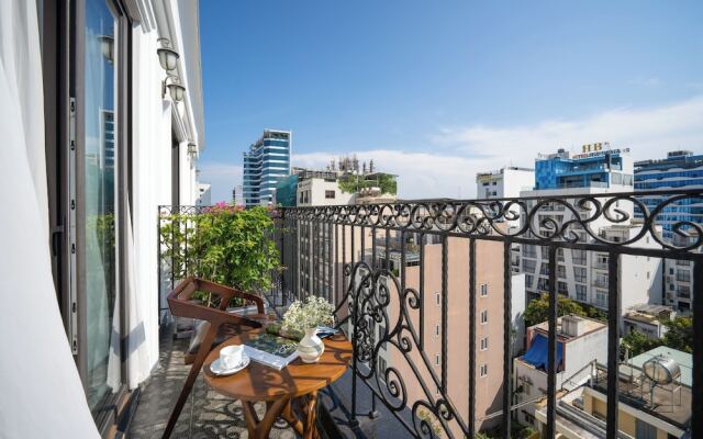 Golden Lotus Hotel Da Nang