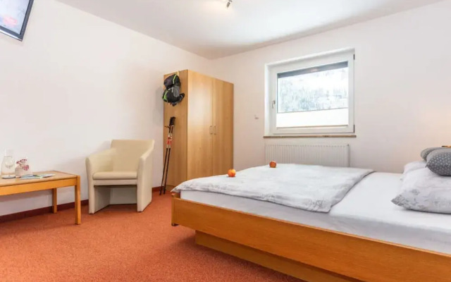 Maximilian Apartmenthaus 2-6 People