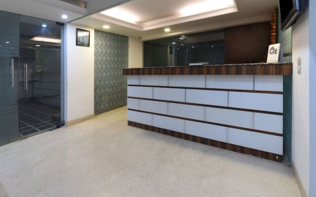Edition O 30029 Hotel Blue Moon