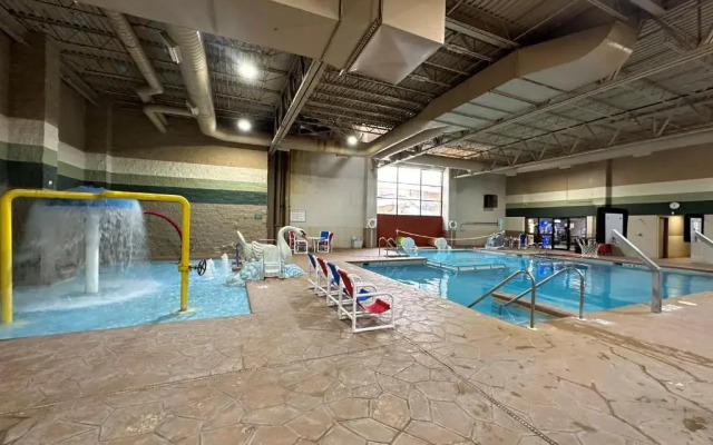 Ramada Waupaca