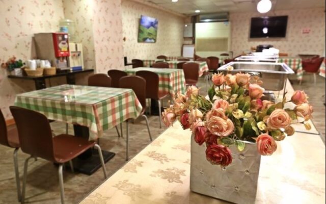 Good Friend Business Hotel