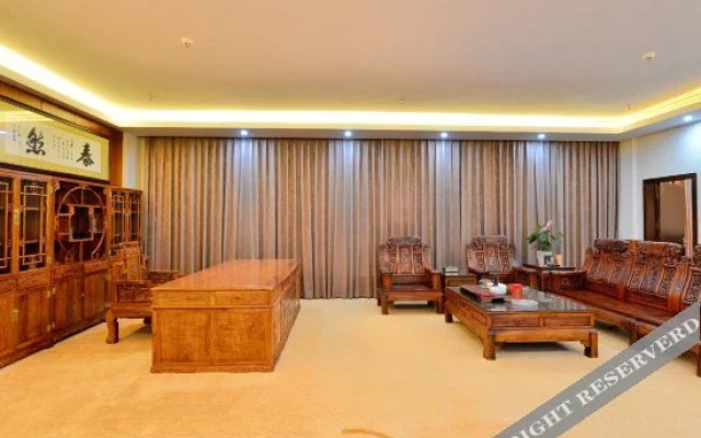 Weili Holiday Hotel (Xinyi Yuegui Road)