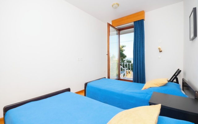 Apartment Maja