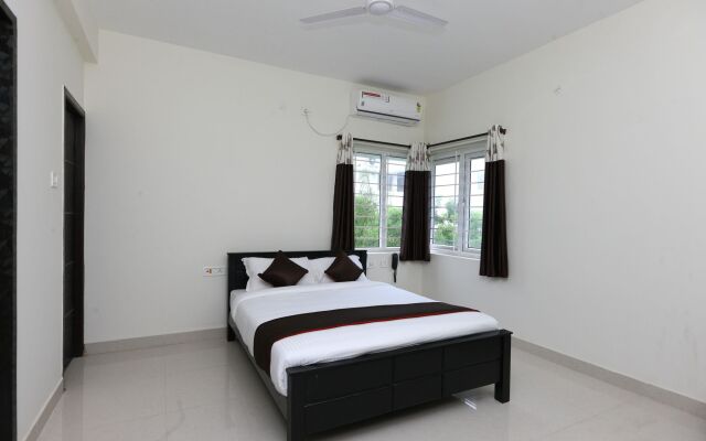 OYO 10027 Hotel Red Petal
