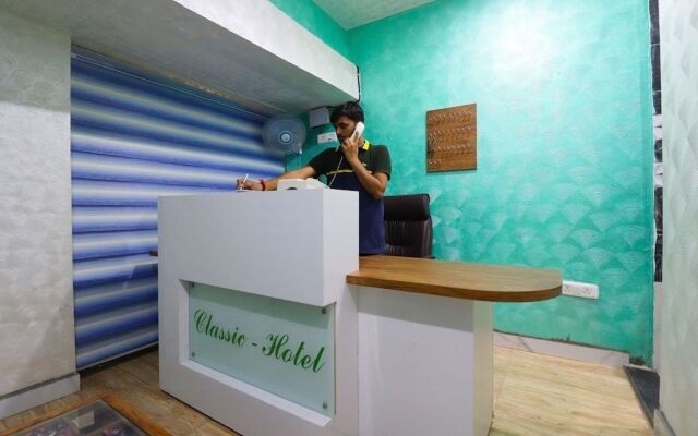 OYO 61622 Classic Hotel