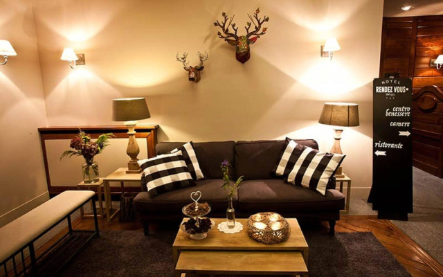Hotel Rendez Vous