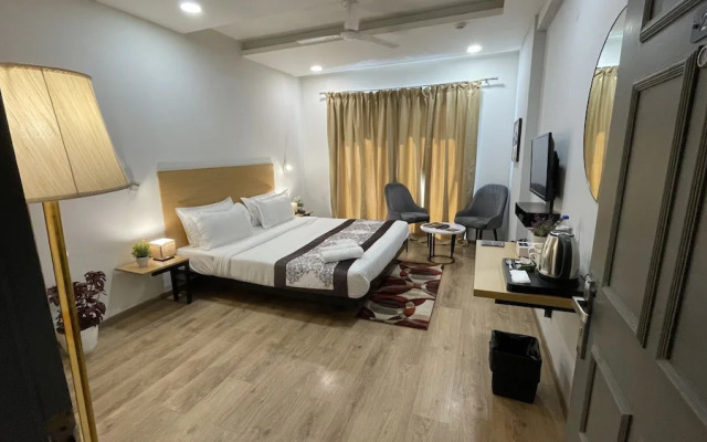 Saltstayz Express - Medicity (Near Medanta Hospital)