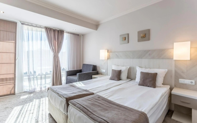 Selena Beach Family Hotel
