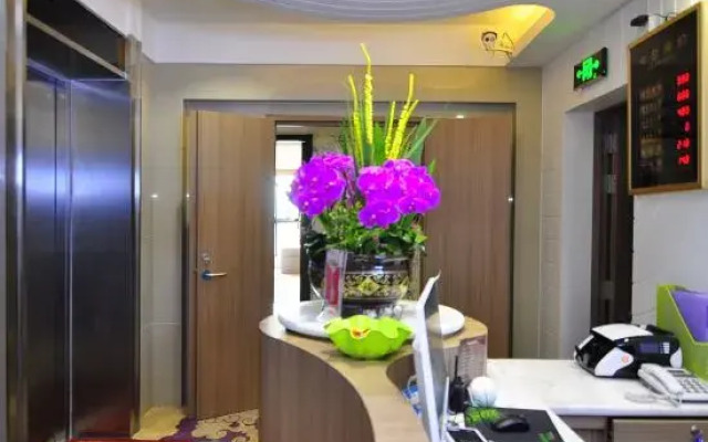 Kunming Jiesheng Hotel (Dianchi Aegean Shopping Park)