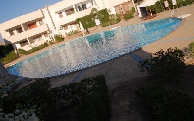 Criss Haya Apartments