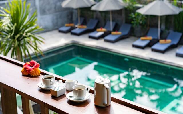 Tapa Bale Gede Nusa Lembongan