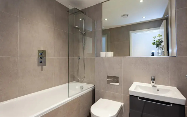 Modern Apartment in Manchester, Sleep 4