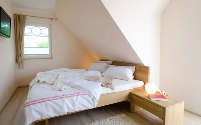 Holiday Home Bloom 2