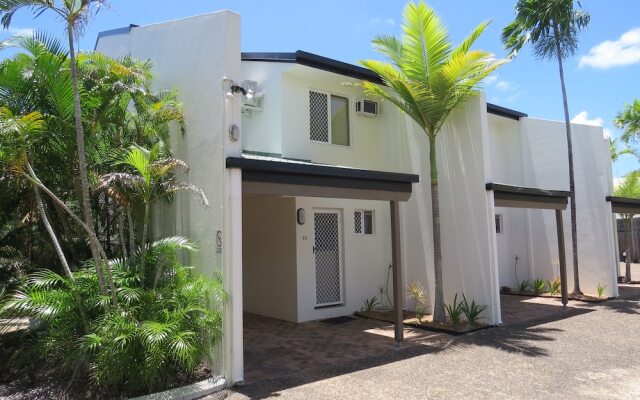 The Shores Holiday Apartments